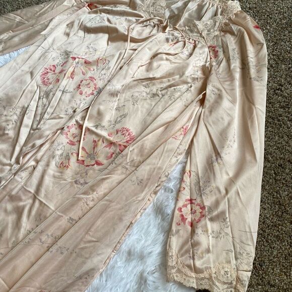 Vintage JcPenny Union Made Misses Robe Lace Trim Button Down Pockets Size Medium - Picture 5 of 15